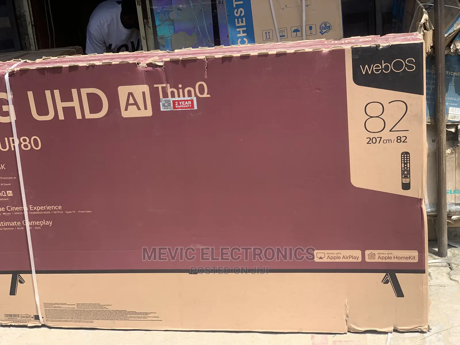 LG 82” USD Smart Television
