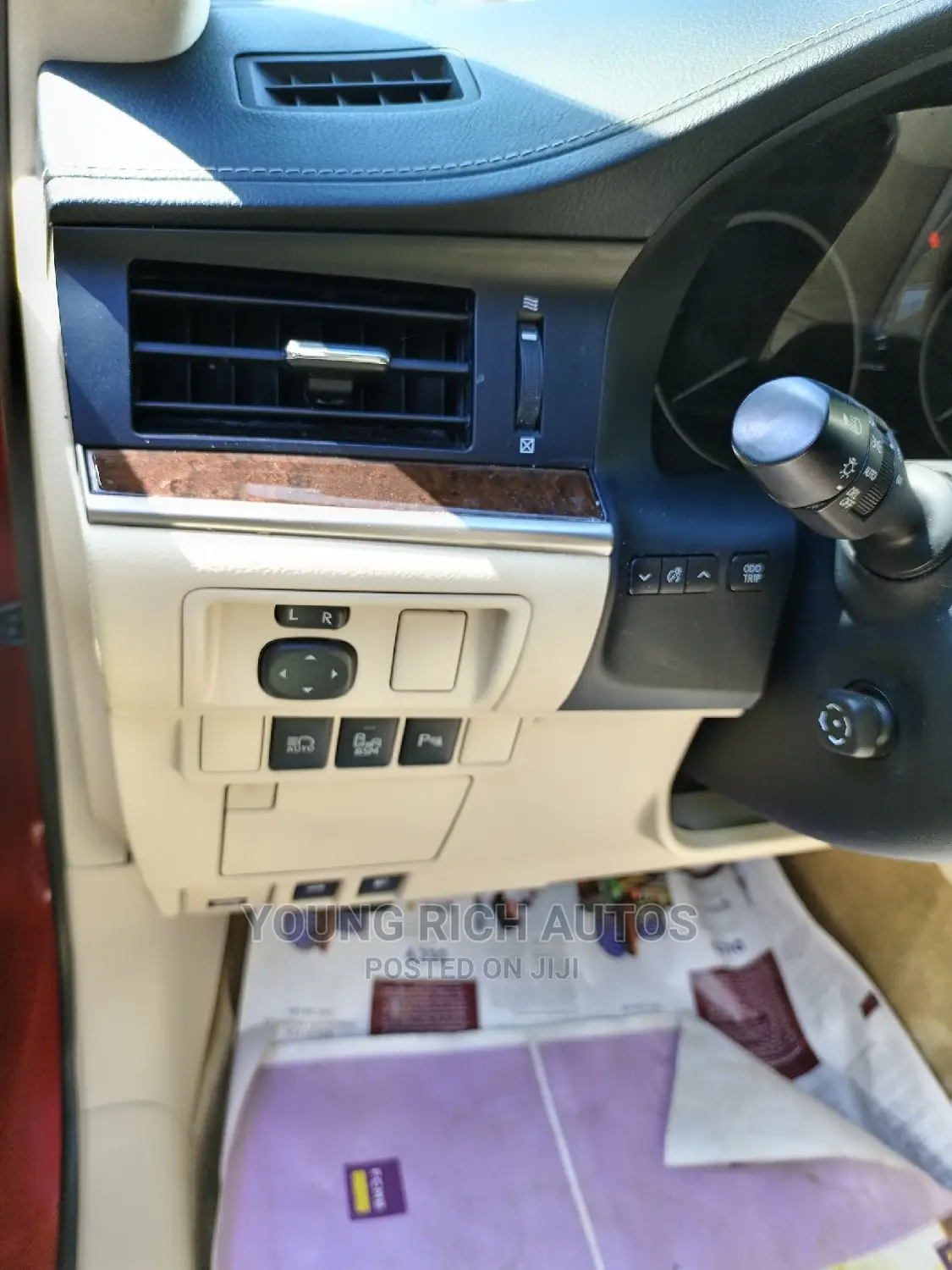 Lexus ES 2015 Red