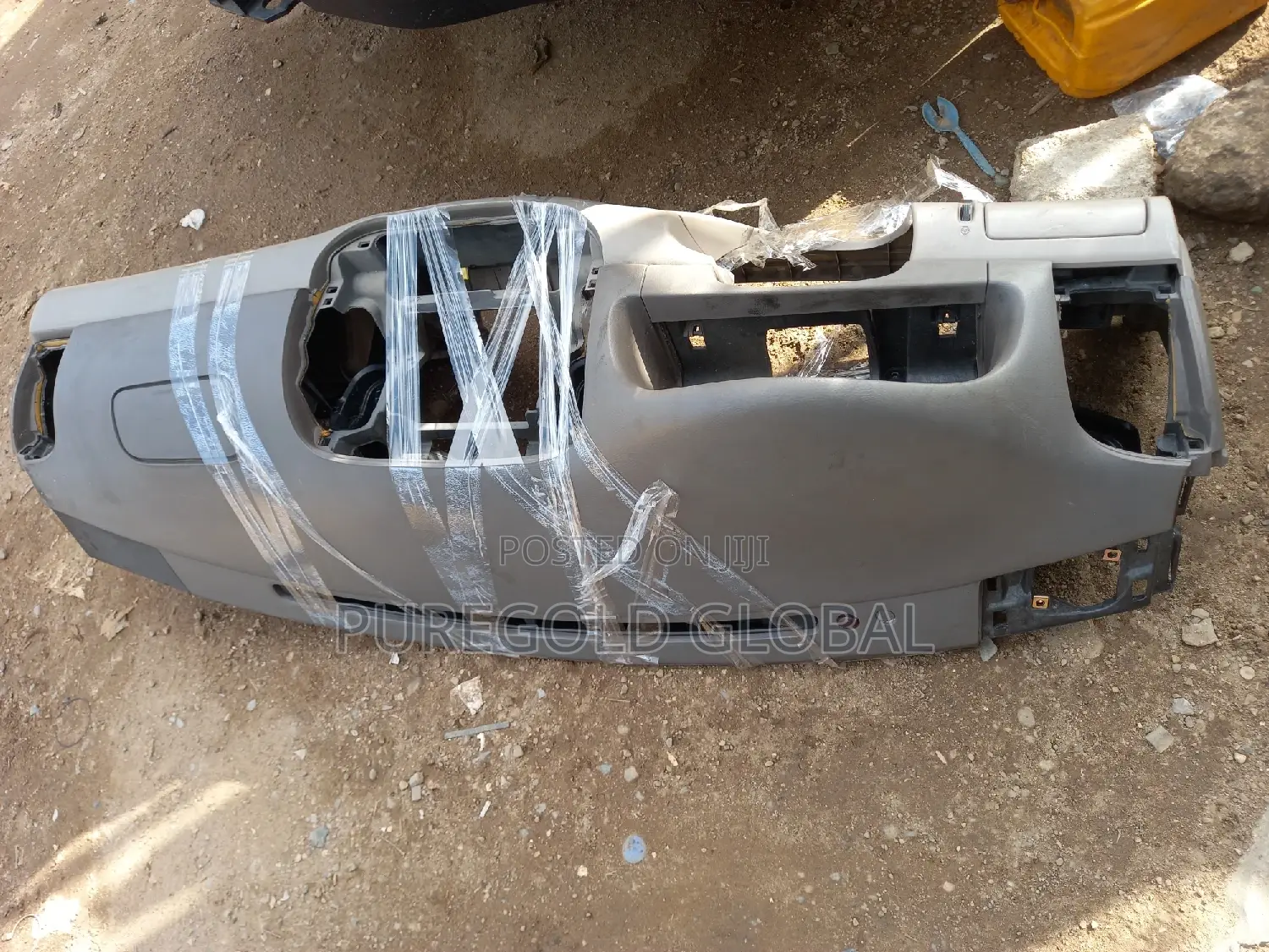 Dashboard for Toyota Camry 2003 and 2005 Model