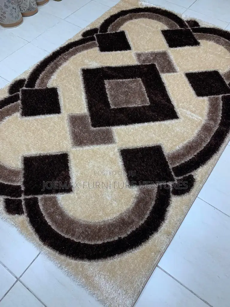 Luxury Living Room Designed Super Soft Royal Center Rug.