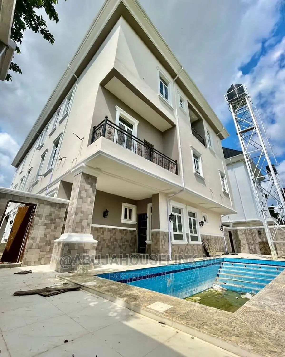 7bdrm Duplex in Asokoro Main for sale