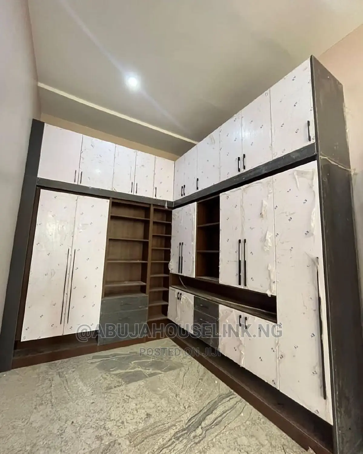7bdrm Duplex in Asokoro Main for sale