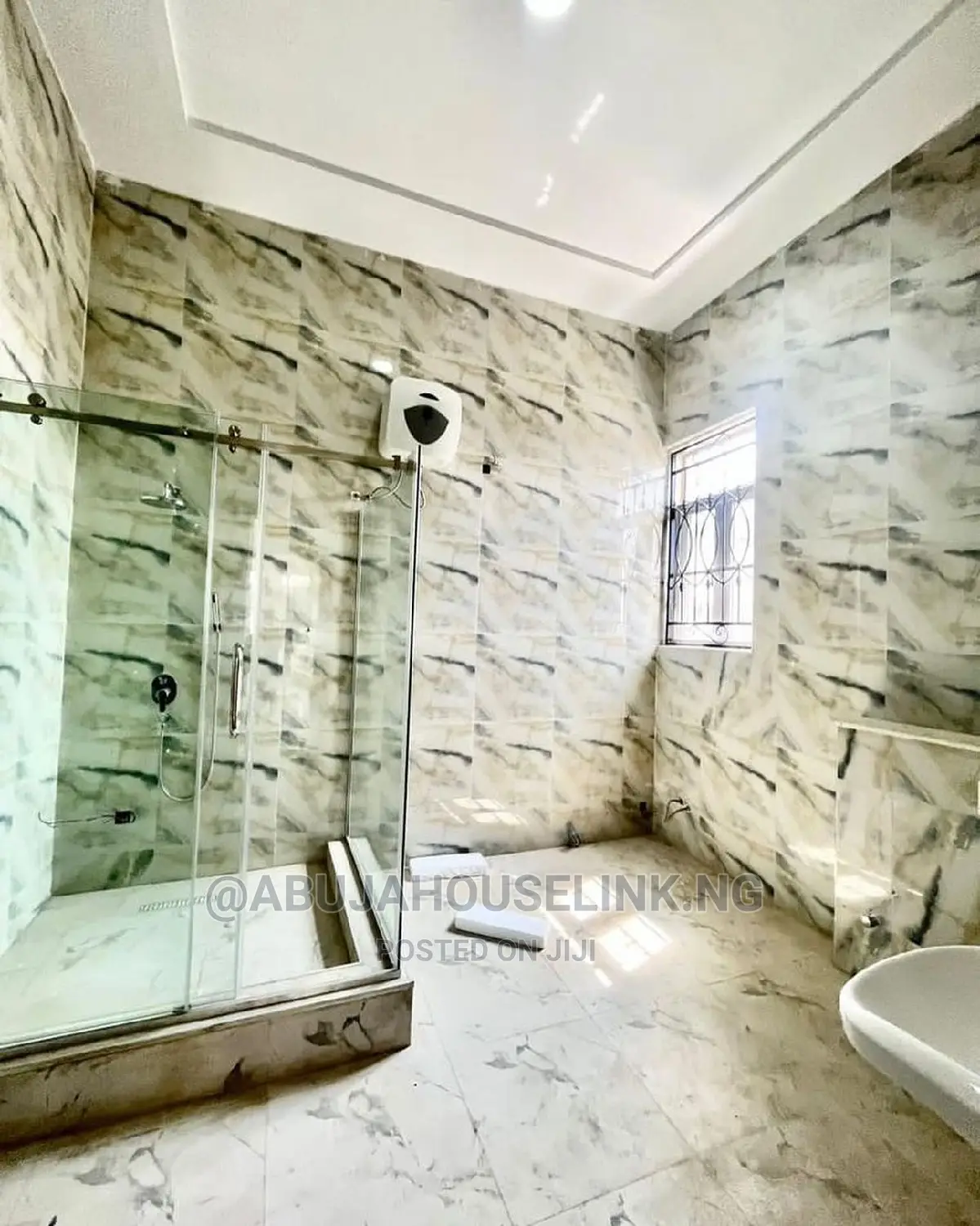 7bdrm Duplex in Asokoro Main for sale