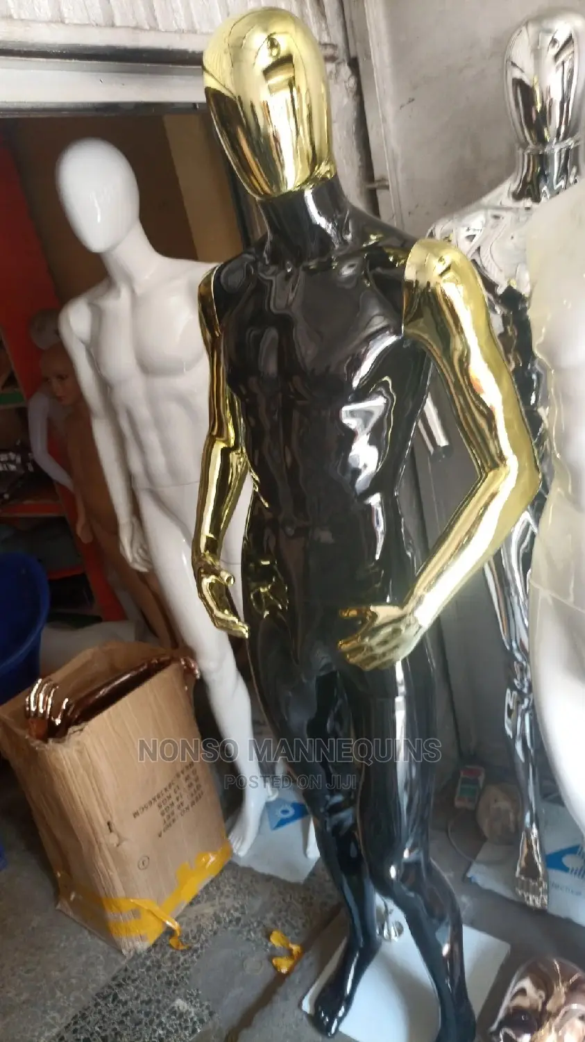 Sm1 Glossy Black And Gold Chrome Male Display Mannequin