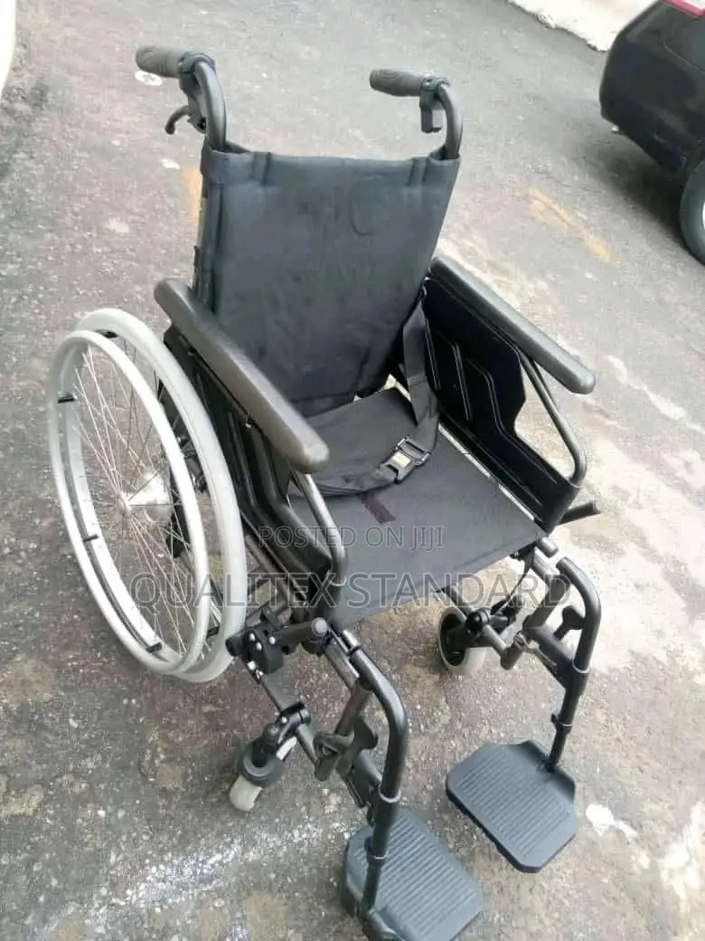 Foldable Wheel Chair