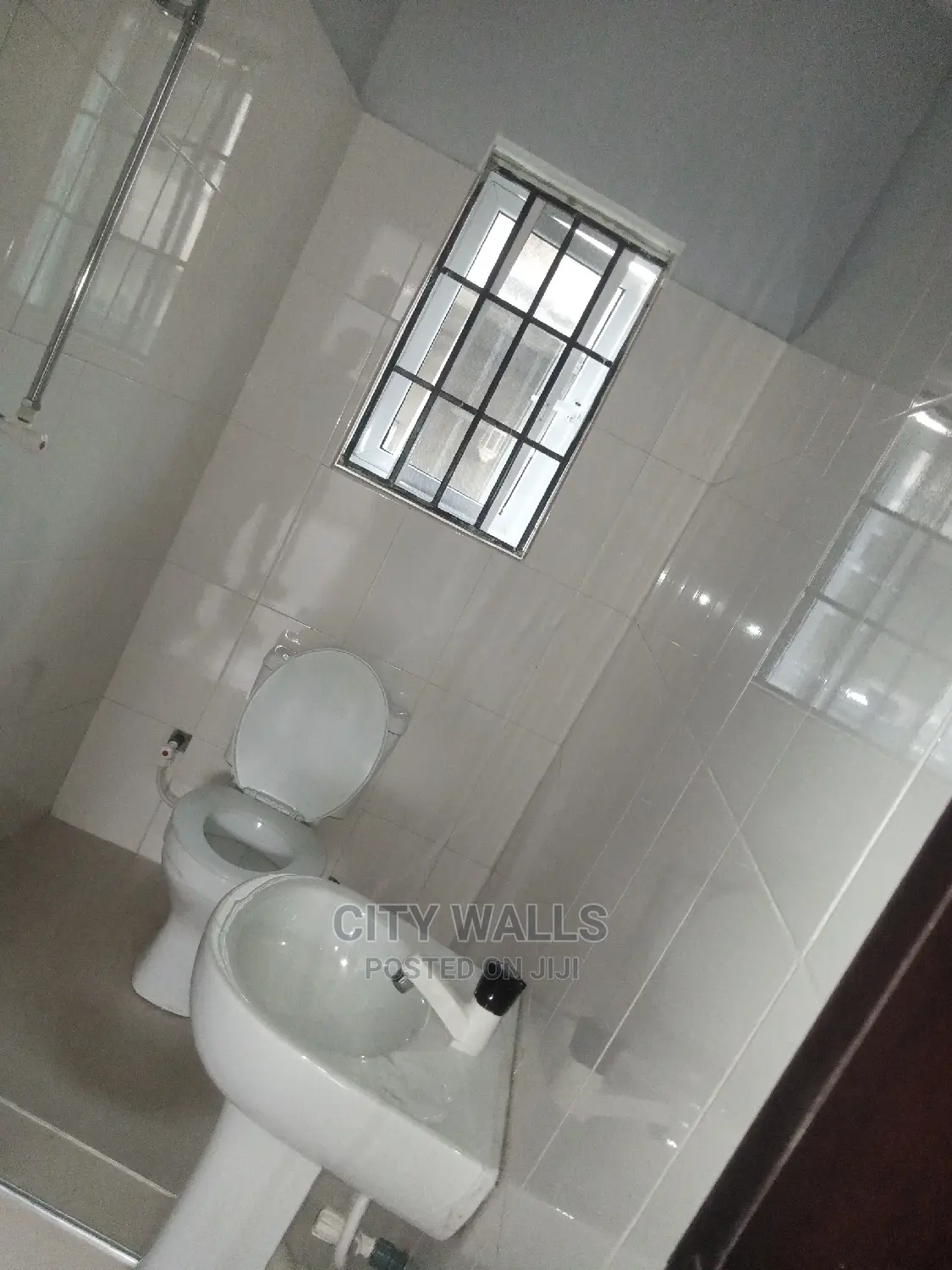 1bdrm Block of Flats in Badore for rent