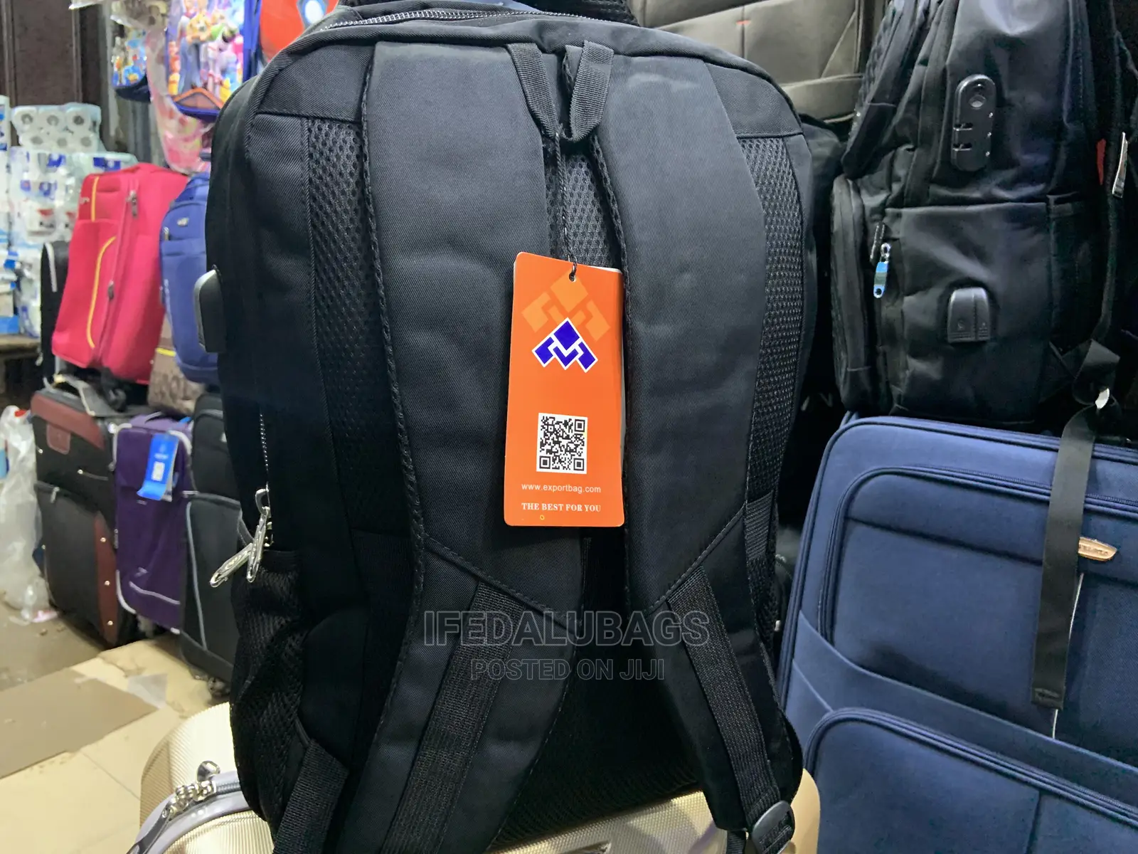 Quality Back Park With USB Port