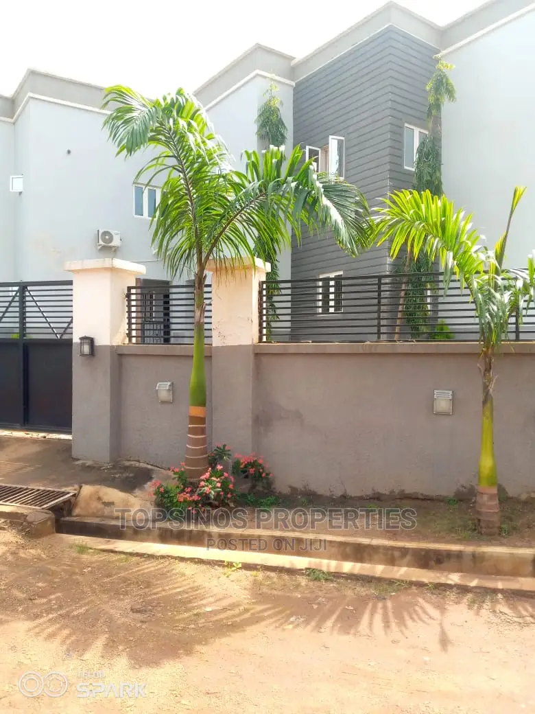 1bdrm Block of Flats in Dawaki for rent