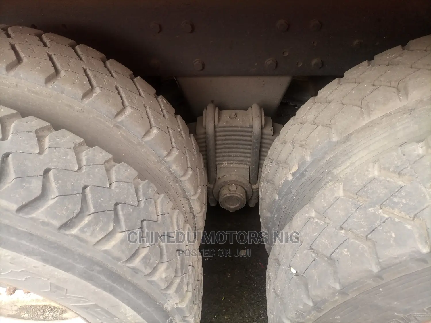 Mack Rd Model Dumper 10tyres