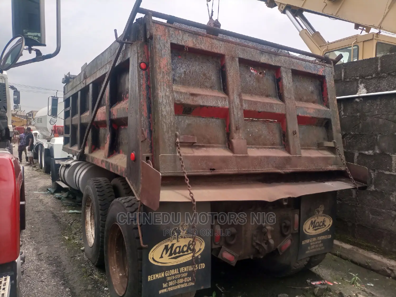 Mack Rd Model Dumper 10tyres