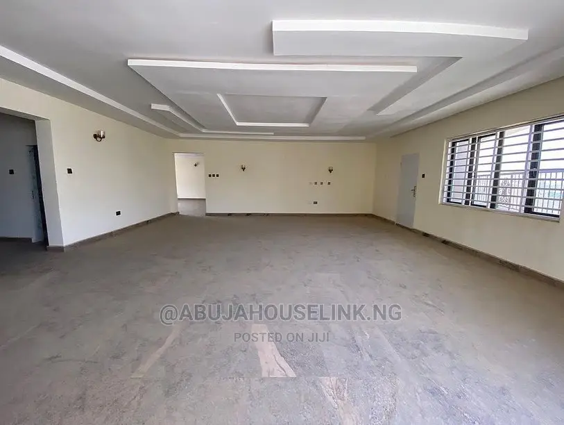 7bdrm Duplex in Guzape for sale