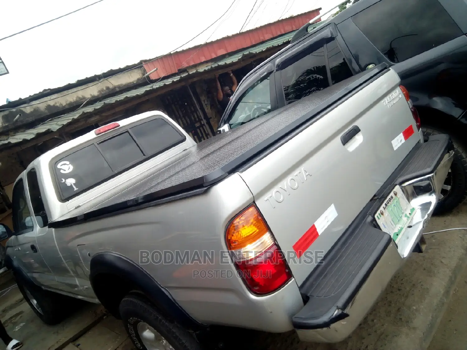 Boot Cover Fibber Folding for Toyota Tacoma 6ft Long