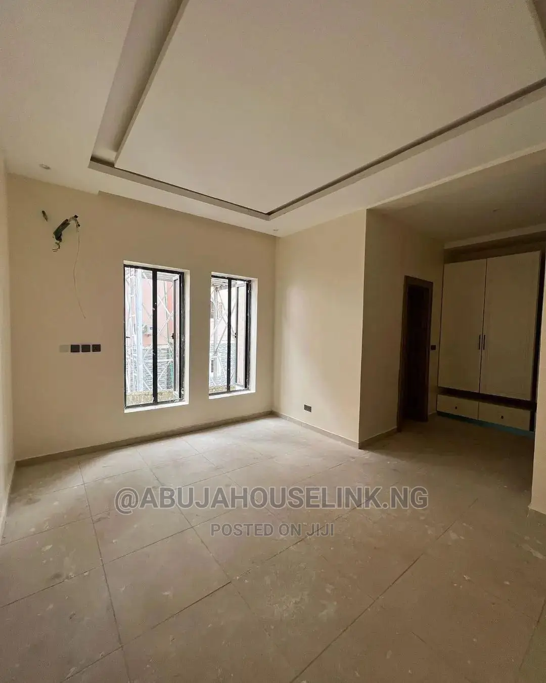 3bdrm Duplex in Jahi By Gilmore for sale