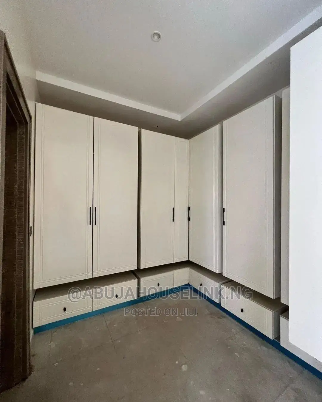 3bdrm Duplex in Jahi By Gilmore for sale