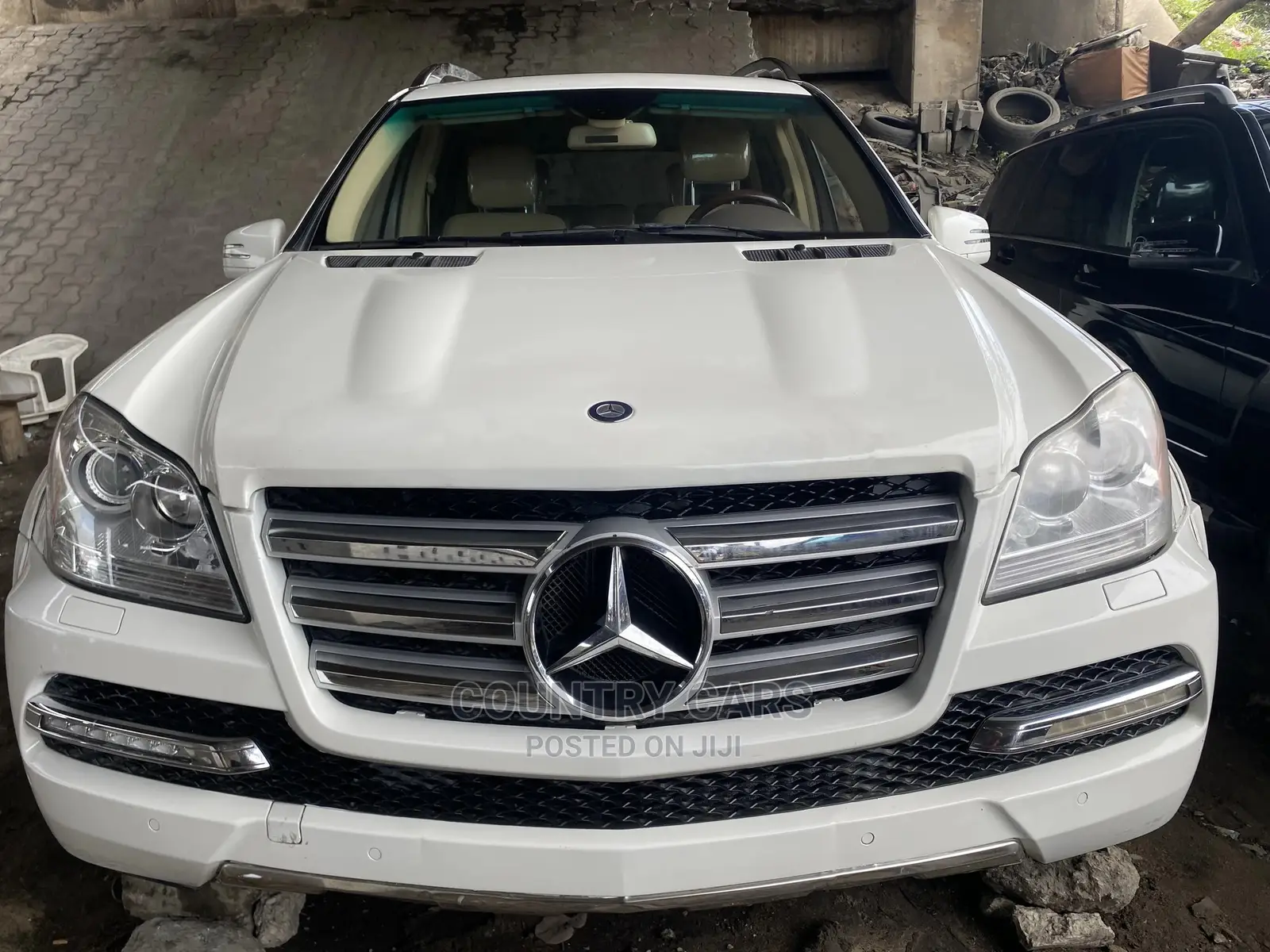 Mercedes-Benz GL-Class GL 550 2012 White