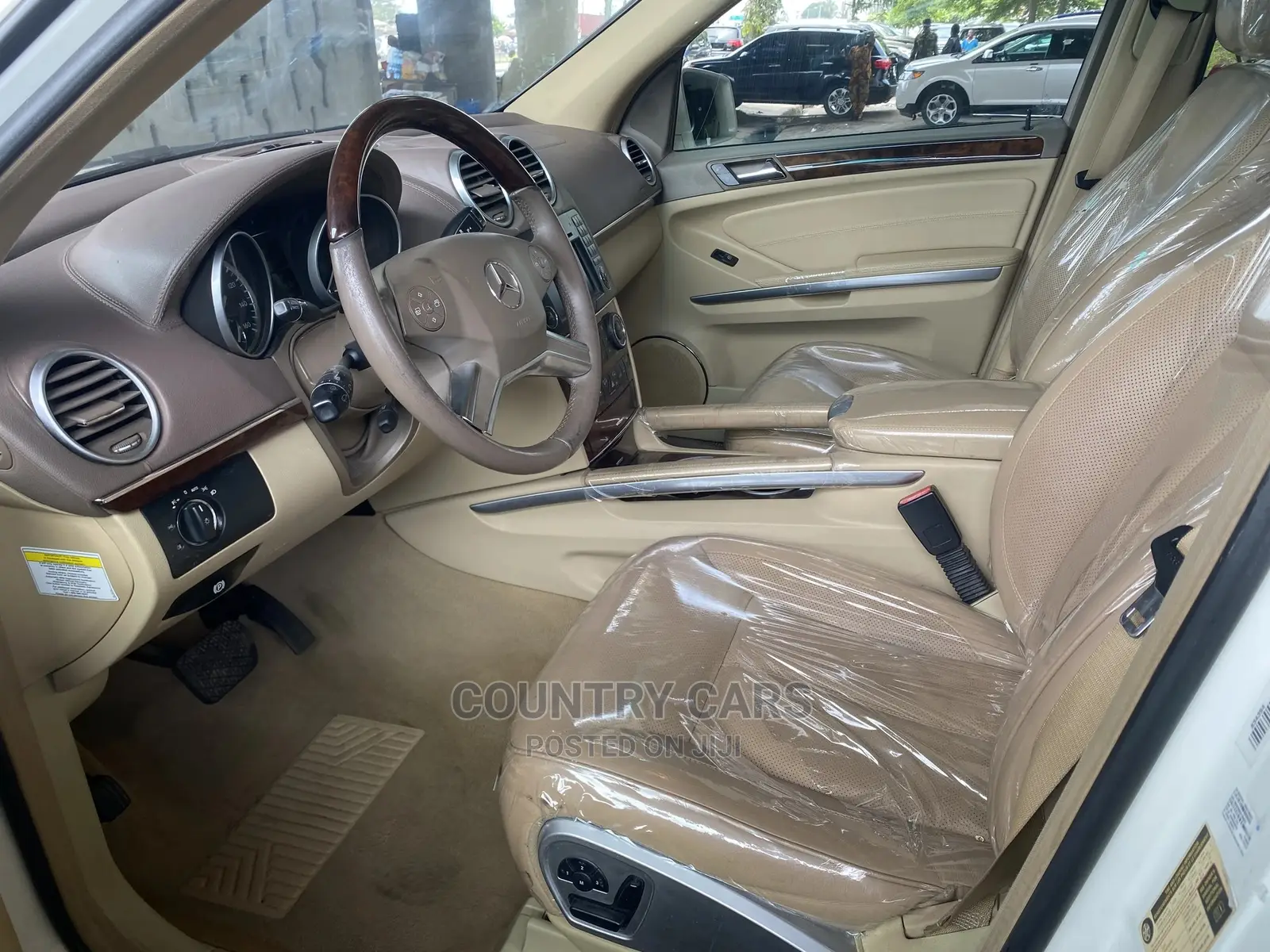 Mercedes-Benz GL-Class GL 550 2012 White