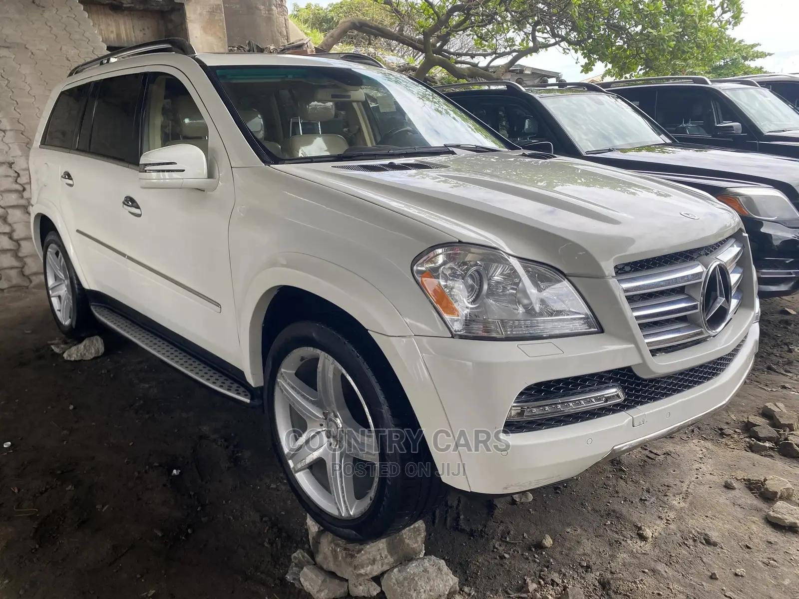 Mercedes-Benz GL-Class GL 550 2012 White