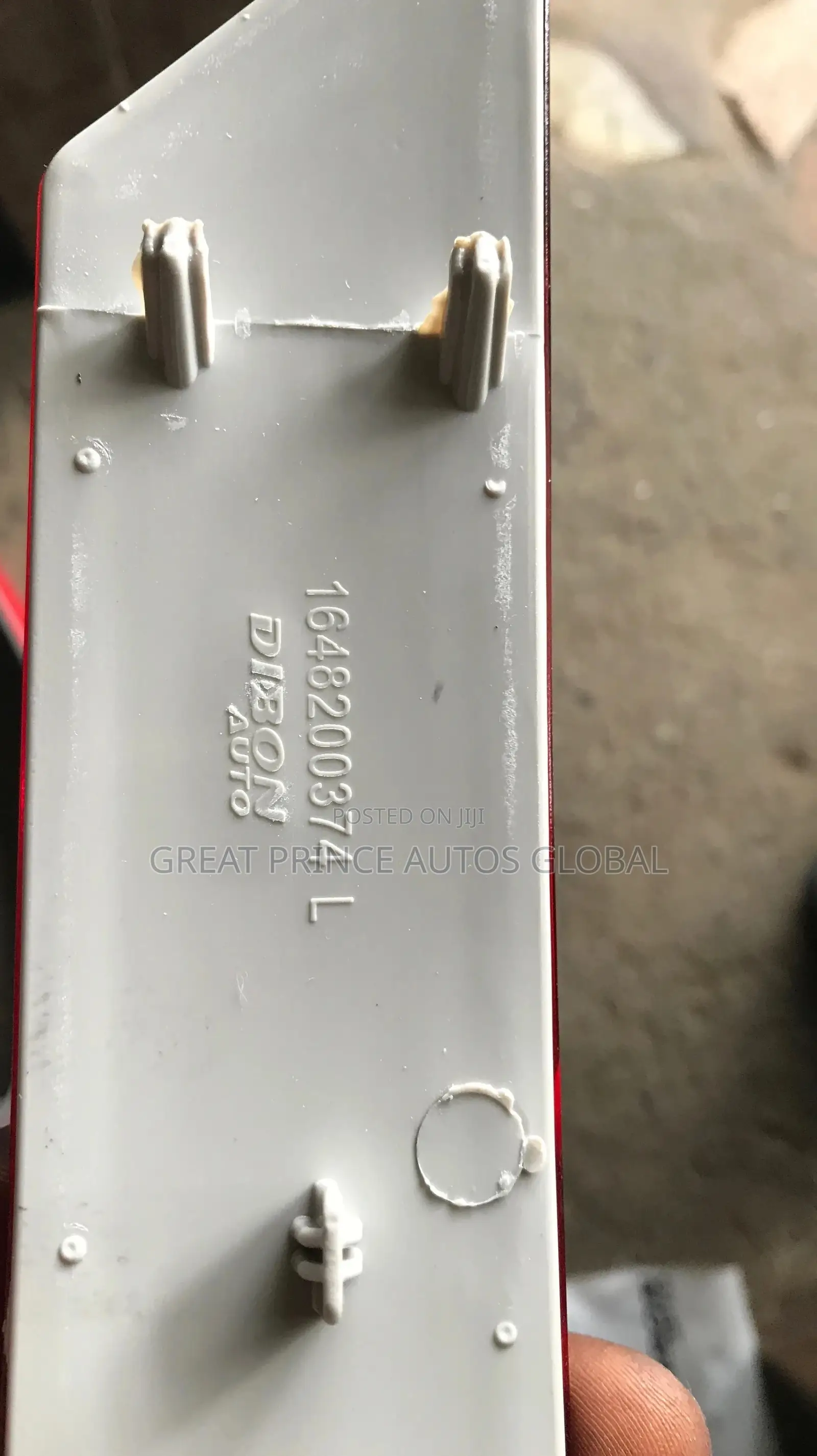 Back Bumper Reflector ML350 164