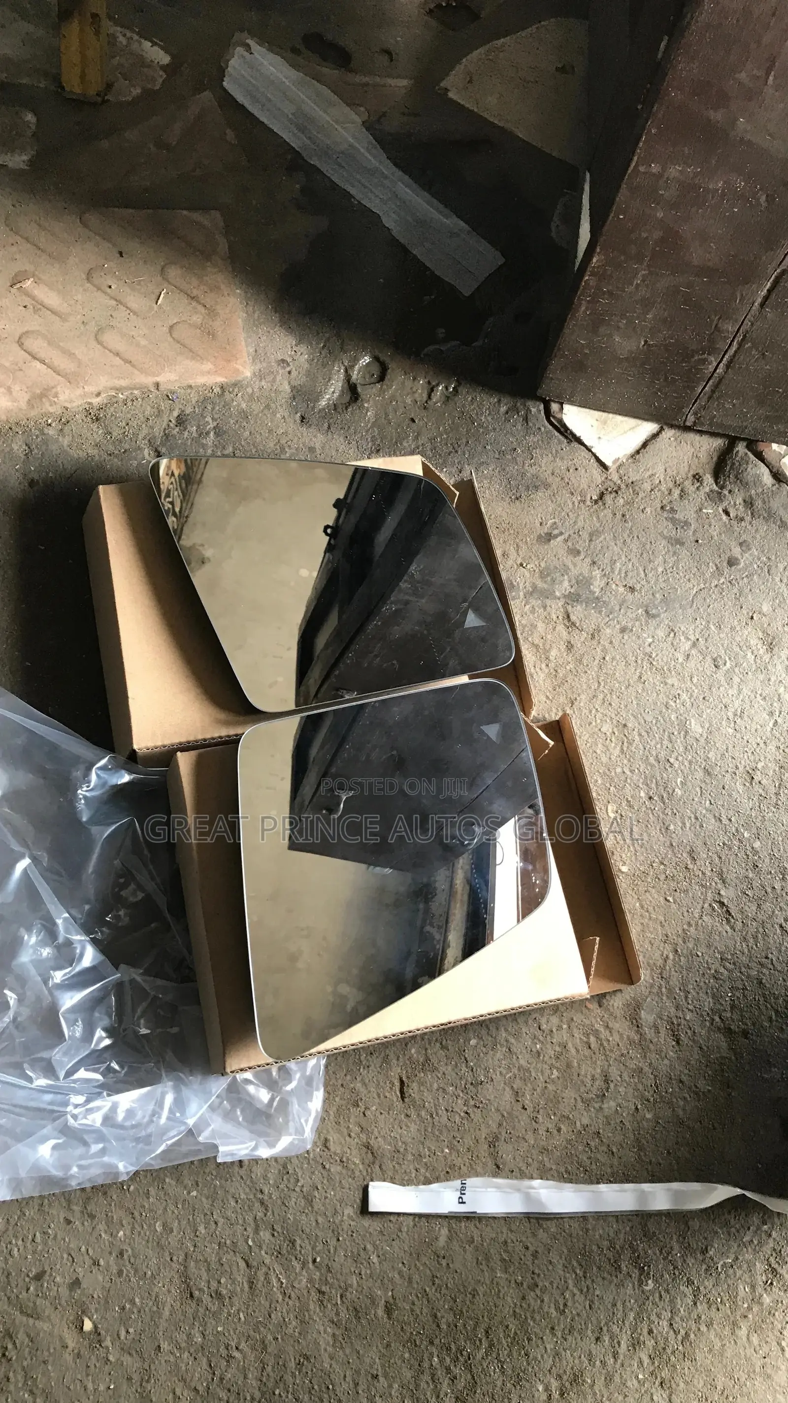 Side Mirror Glass With Blink Light Ml350 164 and 166