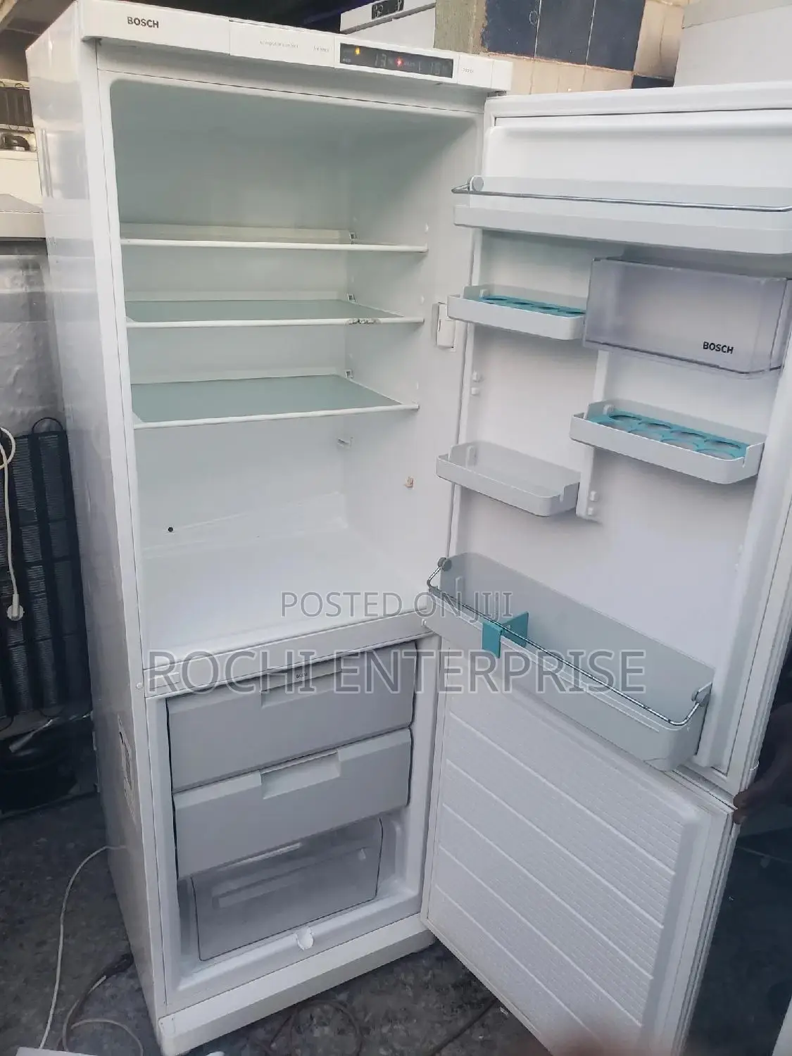 Bosch Standing Fridge and Freezer Refrigerator