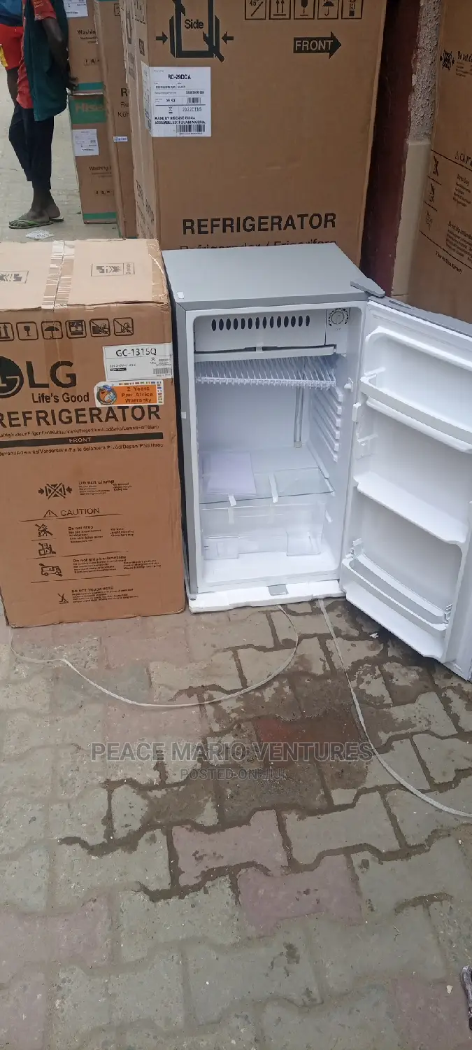 LG Quality Table Top Refrigerator With 2years Warranty on It