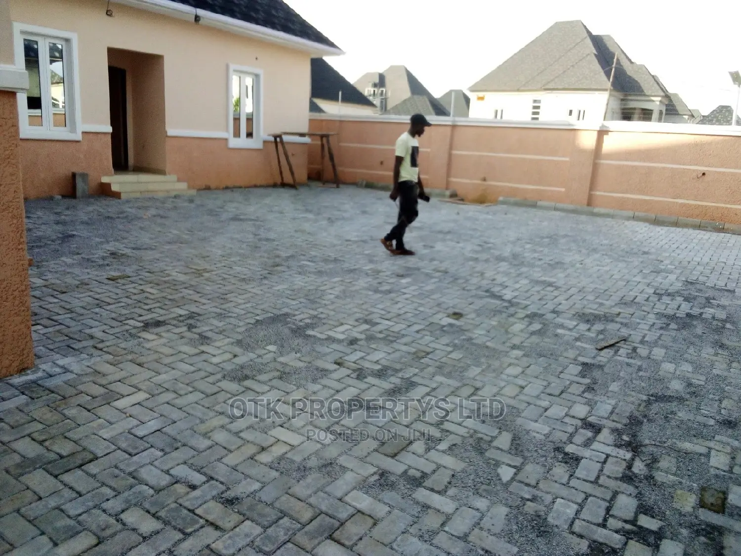 2bdrm Bungalow in Efab Metro Poly, Gwarinpa for rent