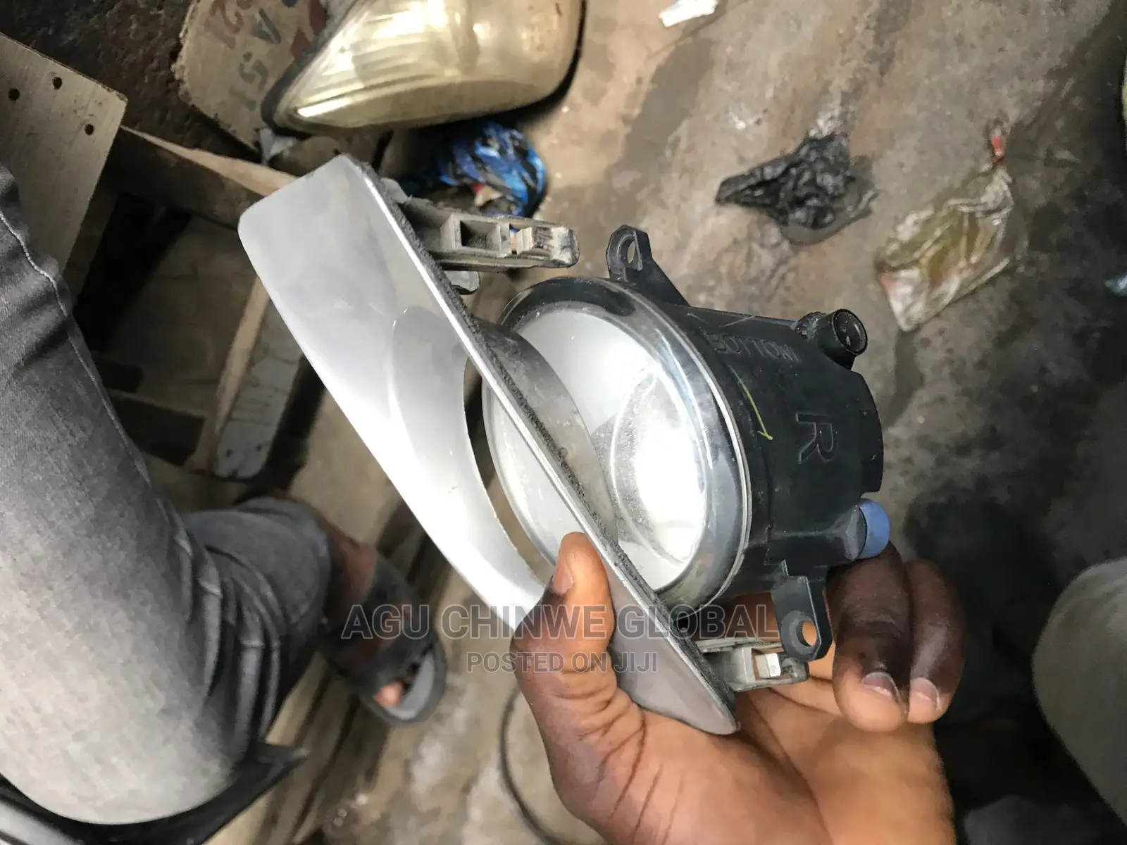 RX 350 Fog Lamp and Cover.