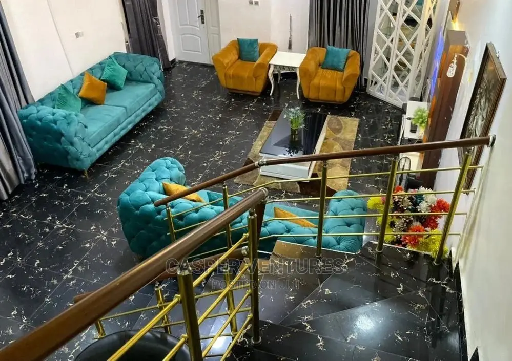 A Stylish and Exotic One Bedroom Apartment