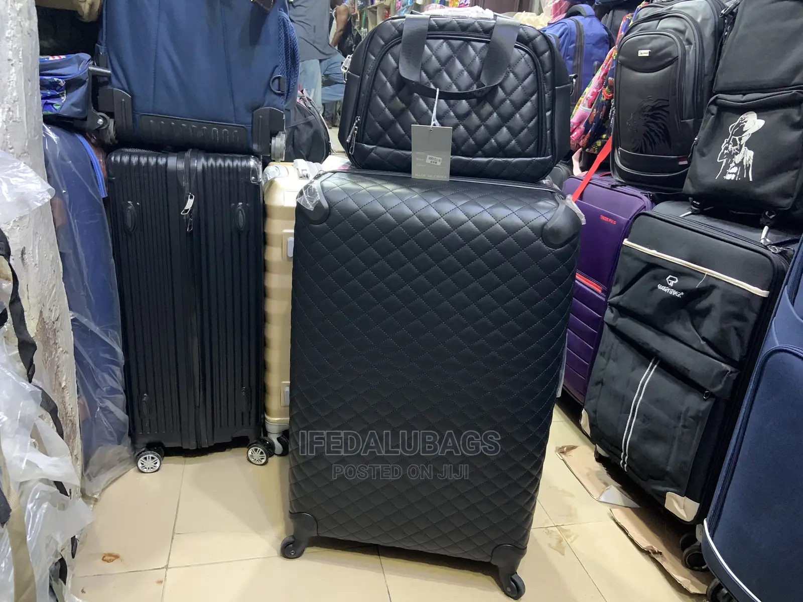Big Size Designers Bag With Kit