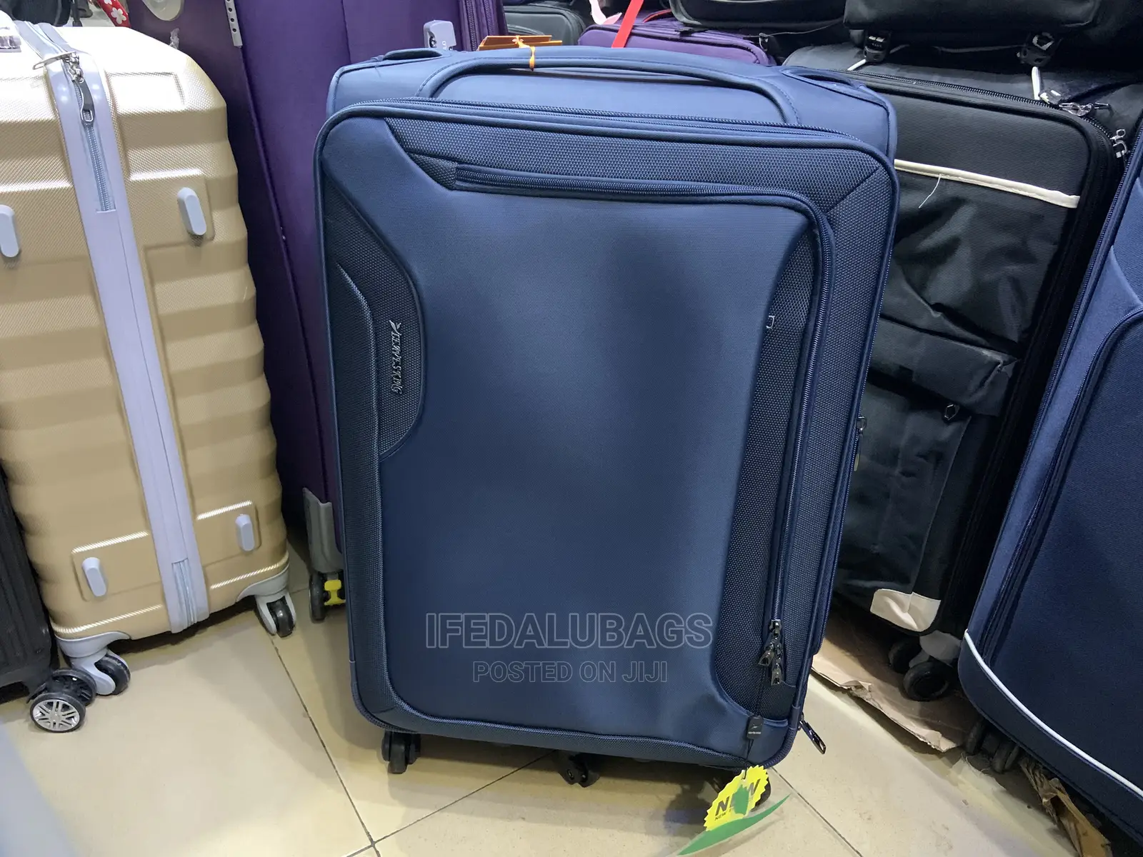 Medium Size Leaves King Quality Traveling Luggage