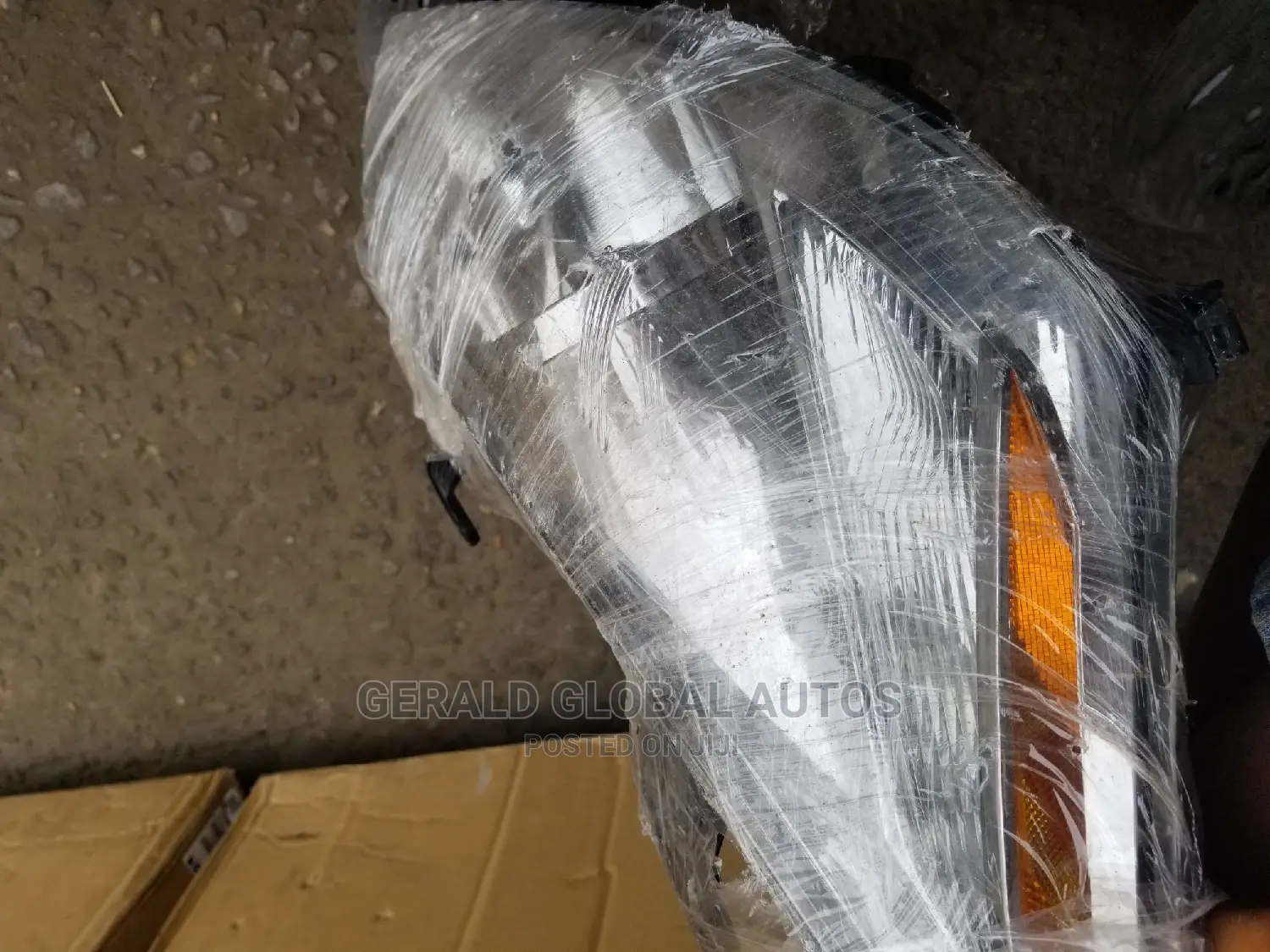 Head Lamp Es 350 2009