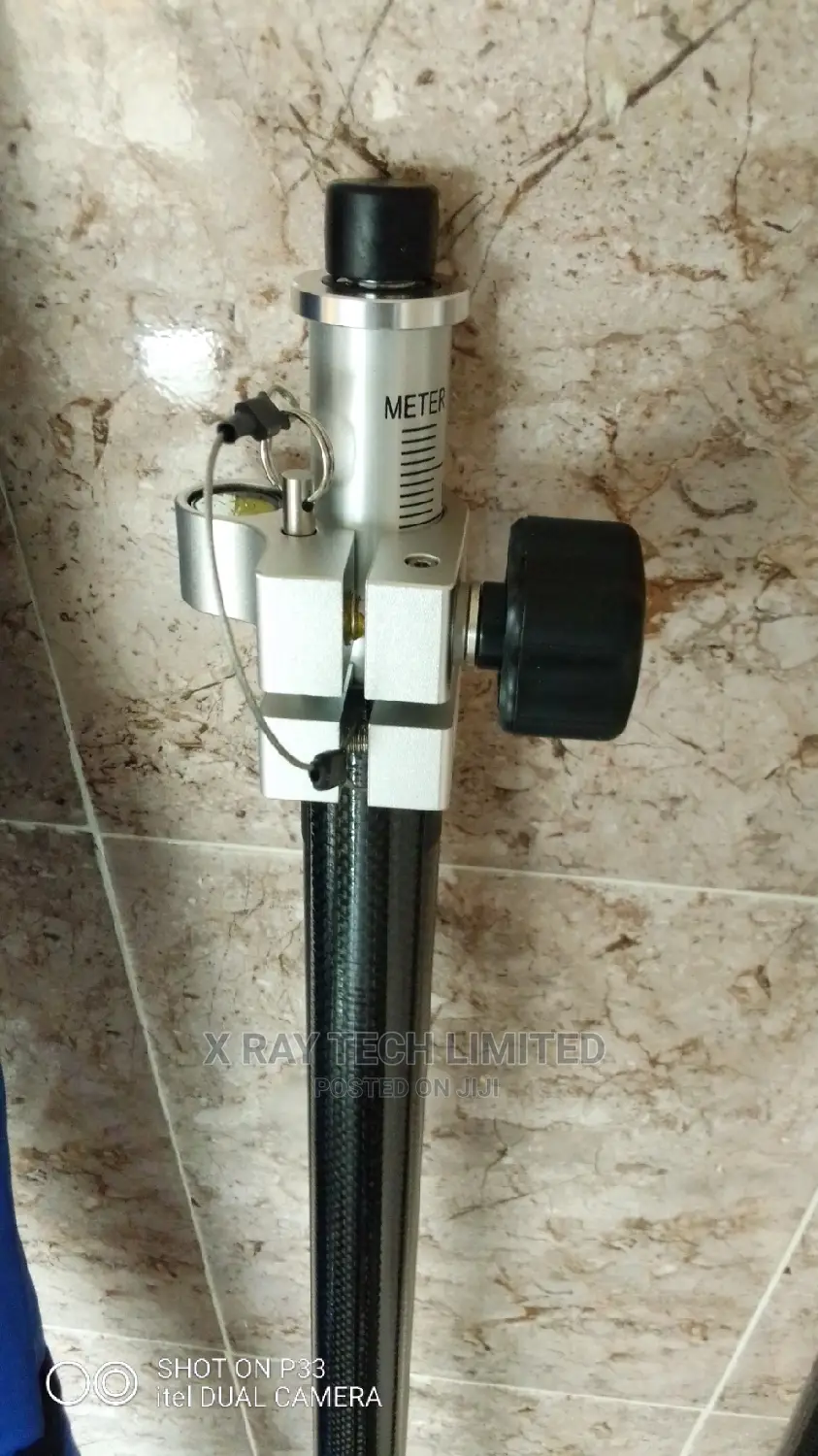 2.5m DGPS Carbon Fibre Pole