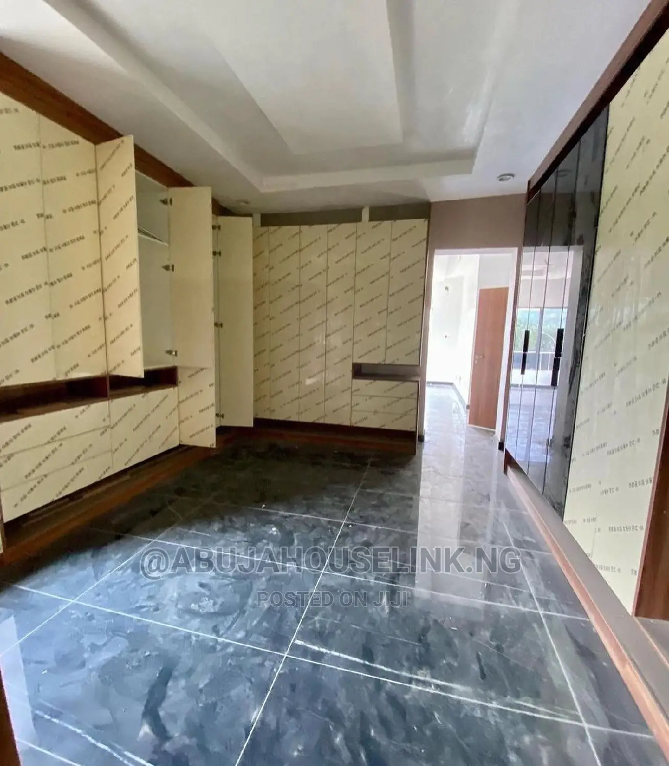 6bdrm Duplex in Katampe Extension for sale