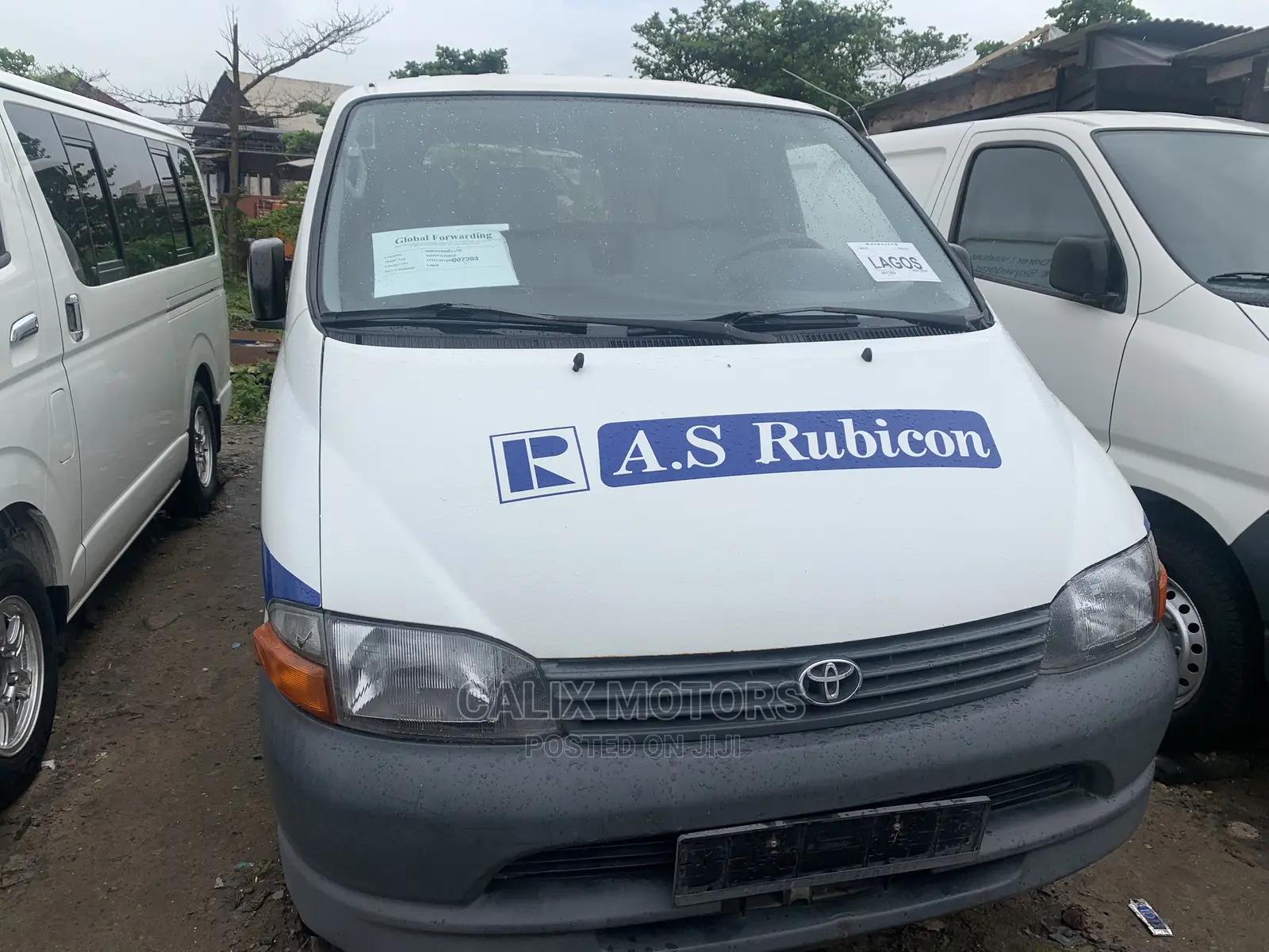 Toyota HiAce 2004 White