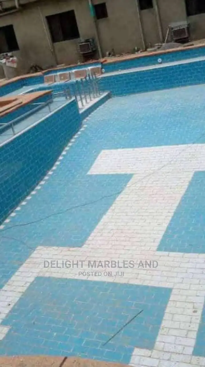 Design Swimming Pool Tiles 