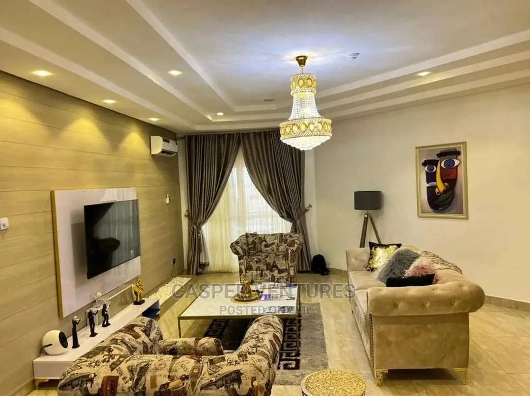 Dazzling and Appealing 3-Bedroom Shared Apartment