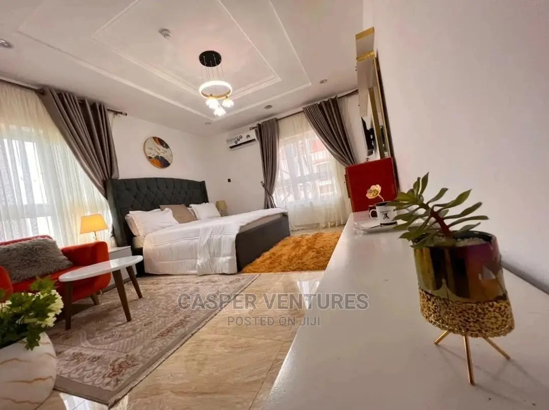 Dazzling and Appealing 3-Bedroom Shared Apartment