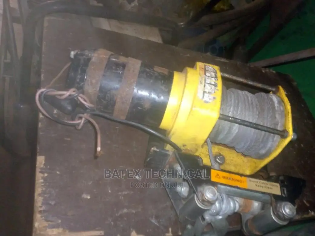 DC Motor Hoist