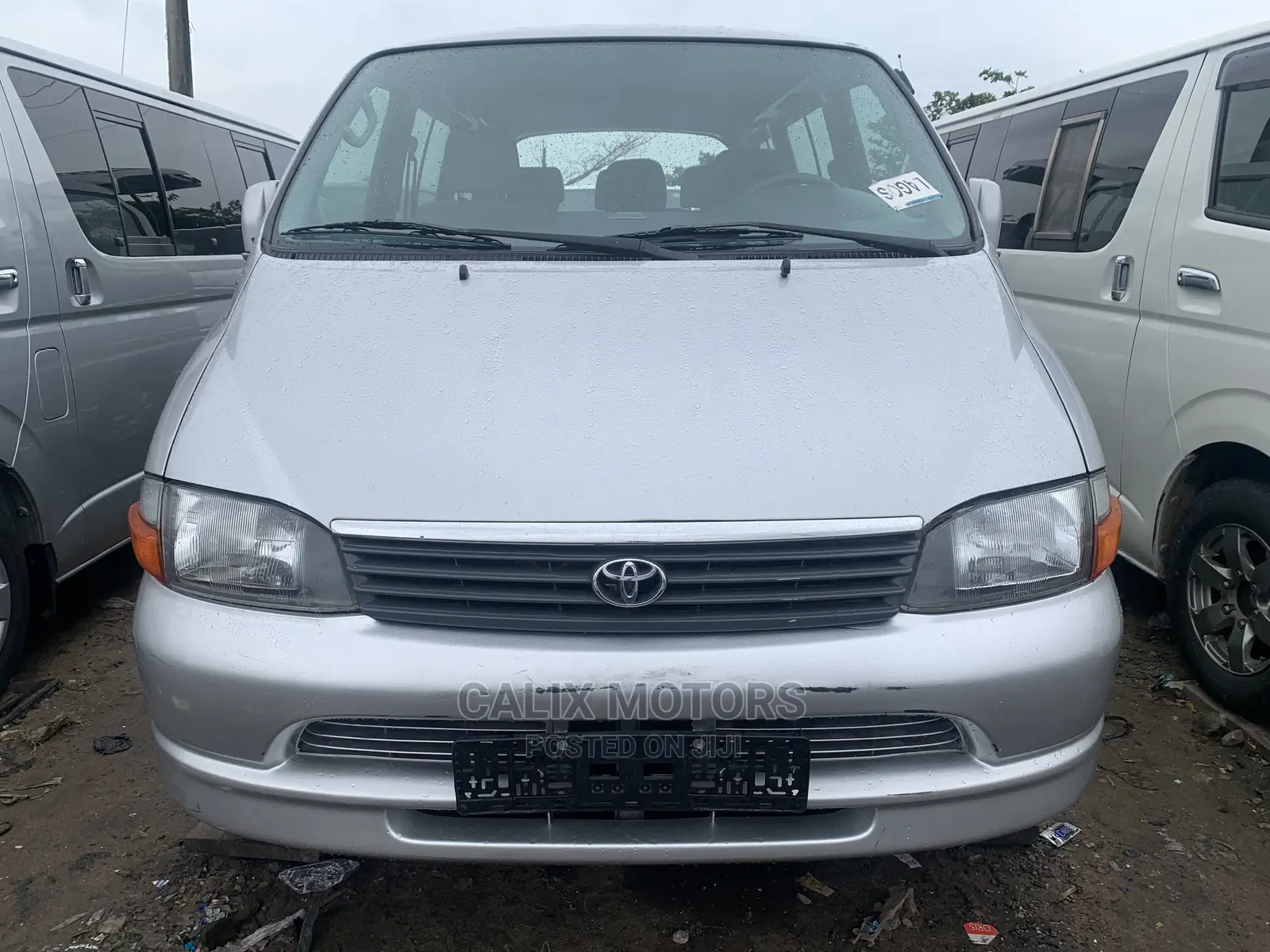 Toyota HiAce 2003 Silver