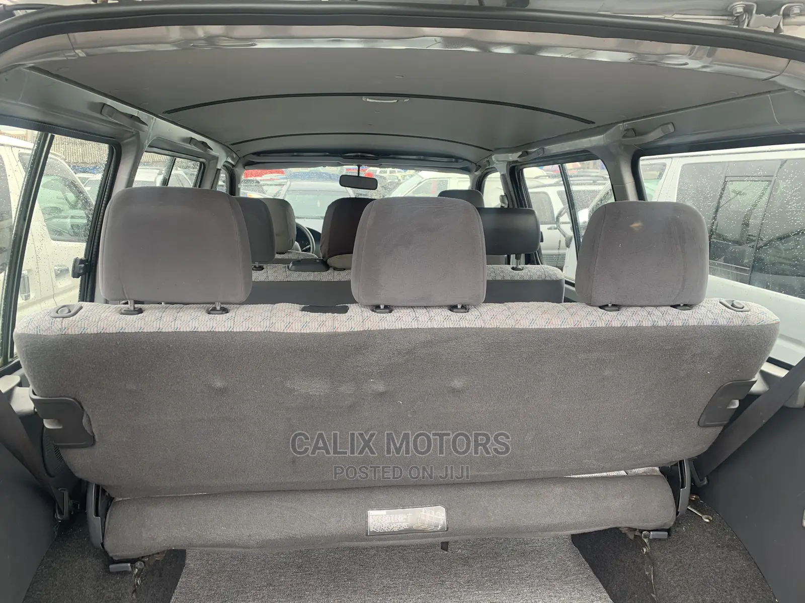 Toyota HiAce 2003 Silver