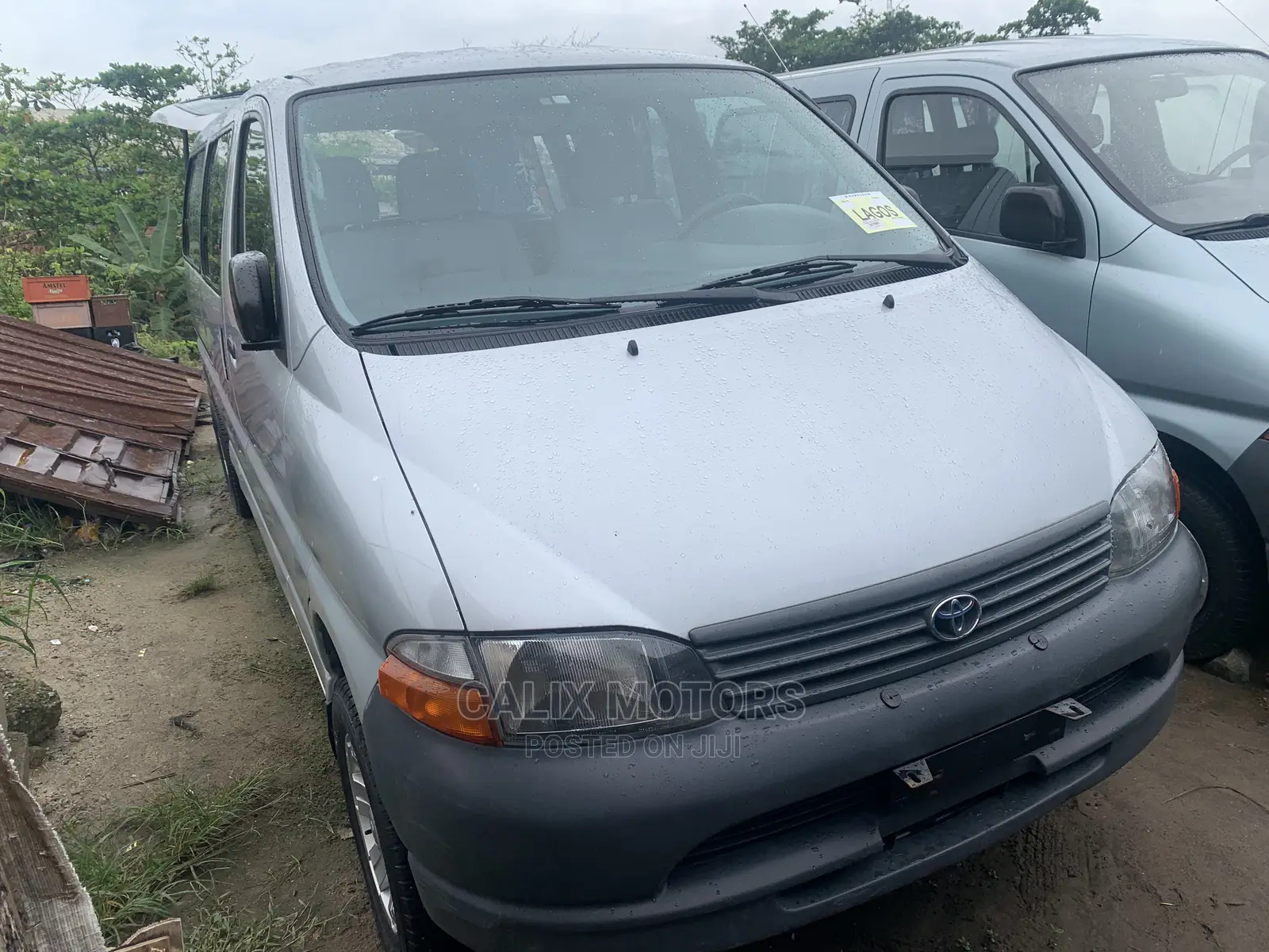 Toyota HiAce 2004 Silver
