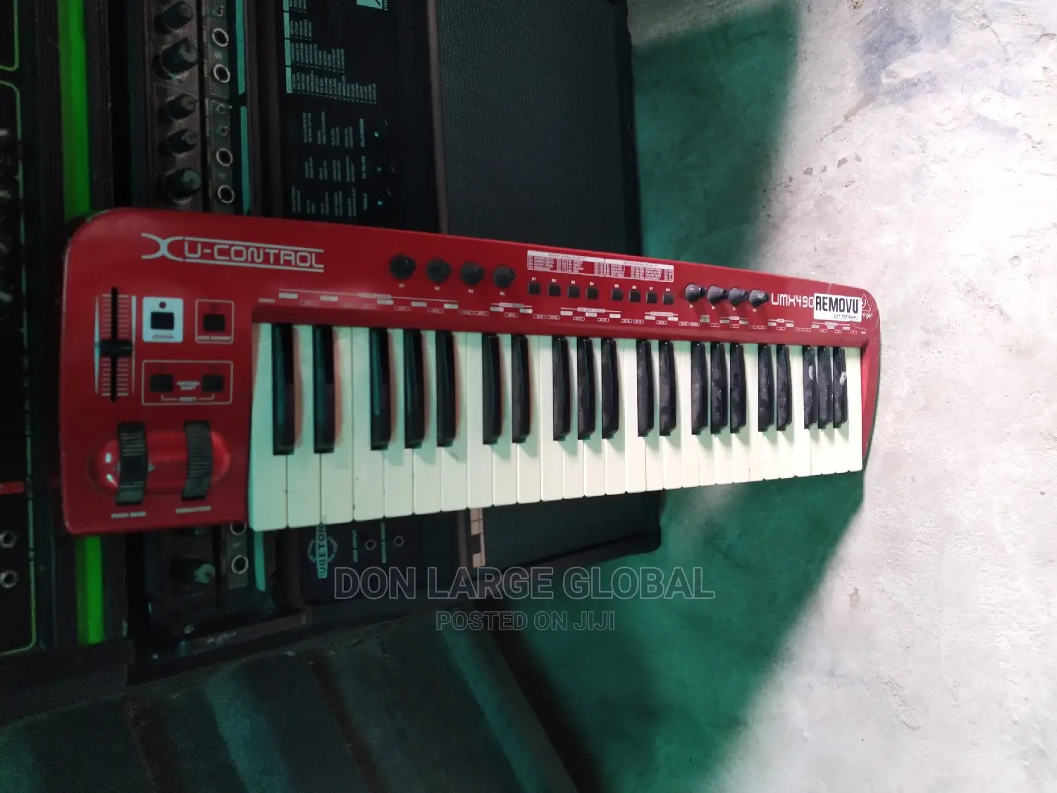 Behringer Umx490 Midi Controller