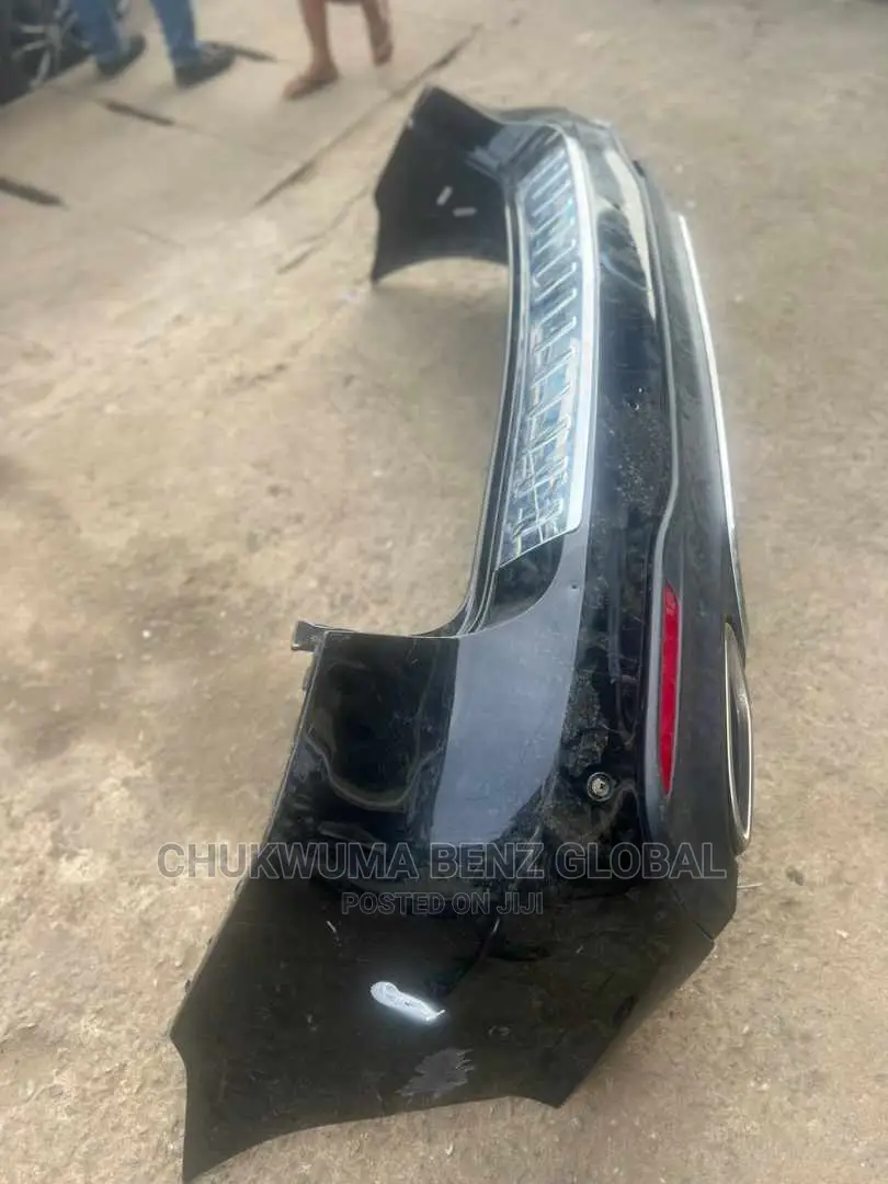Back Bumper Gle 400 Direct Tokunbo 2017 Model
