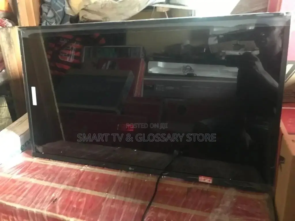 LG 32 Inches Led With 2 HDMI INPUT