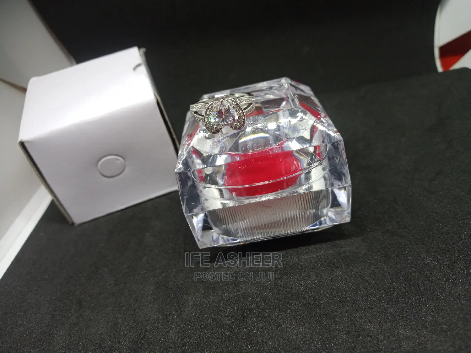 Ladies Beautiful Proposal Ring 001 - Silver