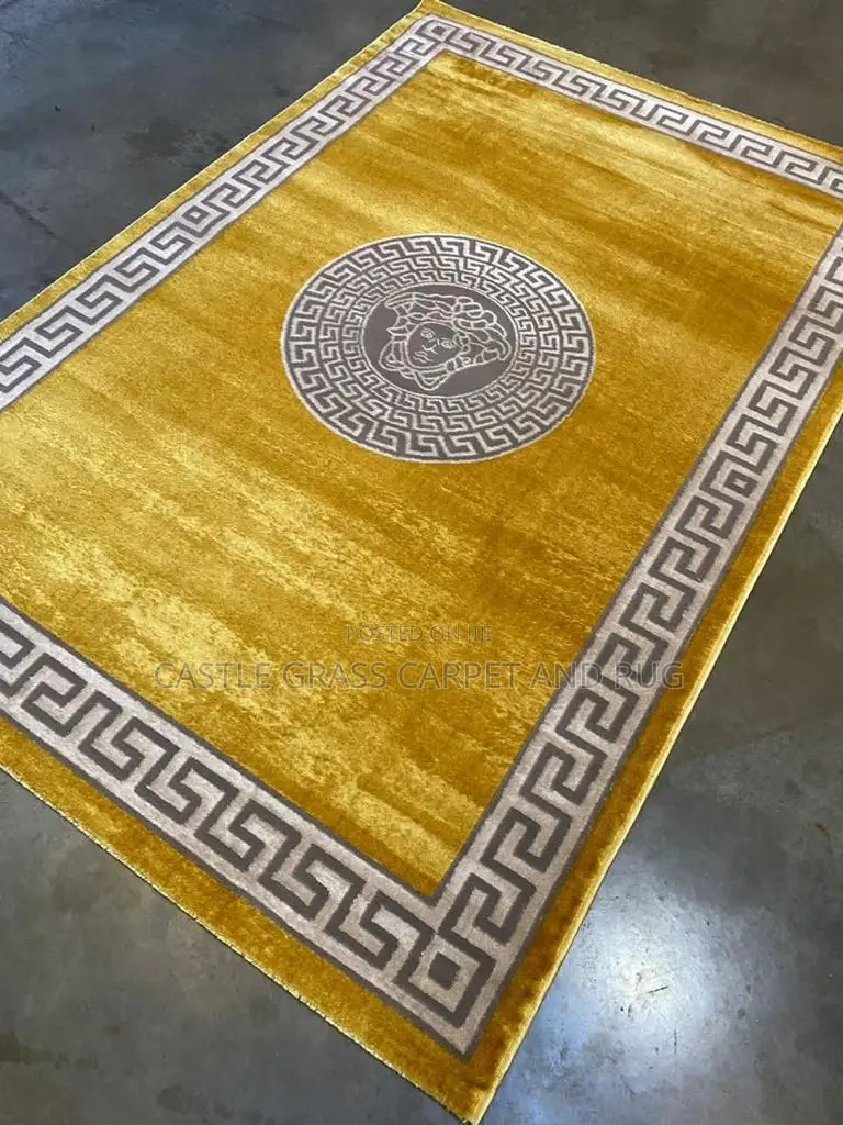 Luxury Living Room Designed Super Soft Royal Center Rug.