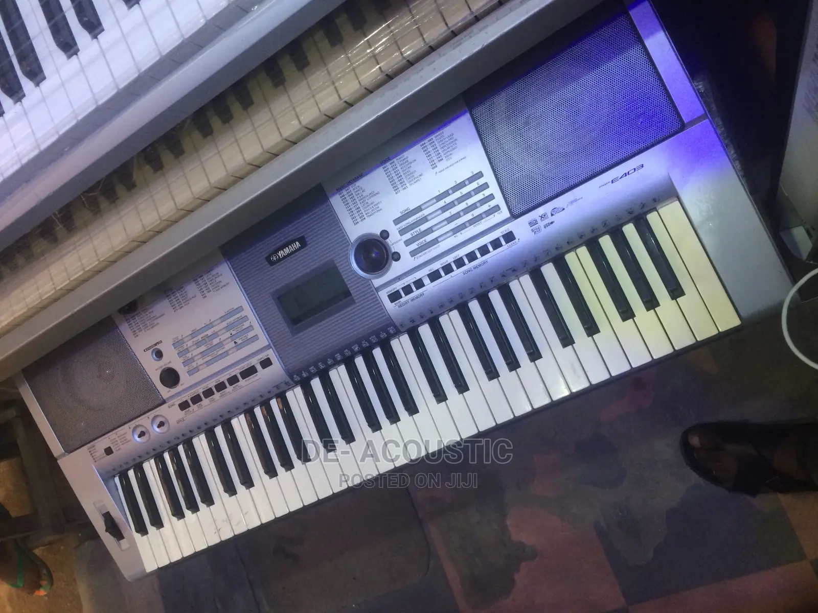 Yamaha PSR-E403 Portable Keyboard. 100% Tested and Working