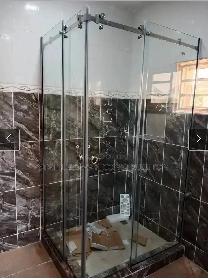 Double Swing Shower Cubicle Plan