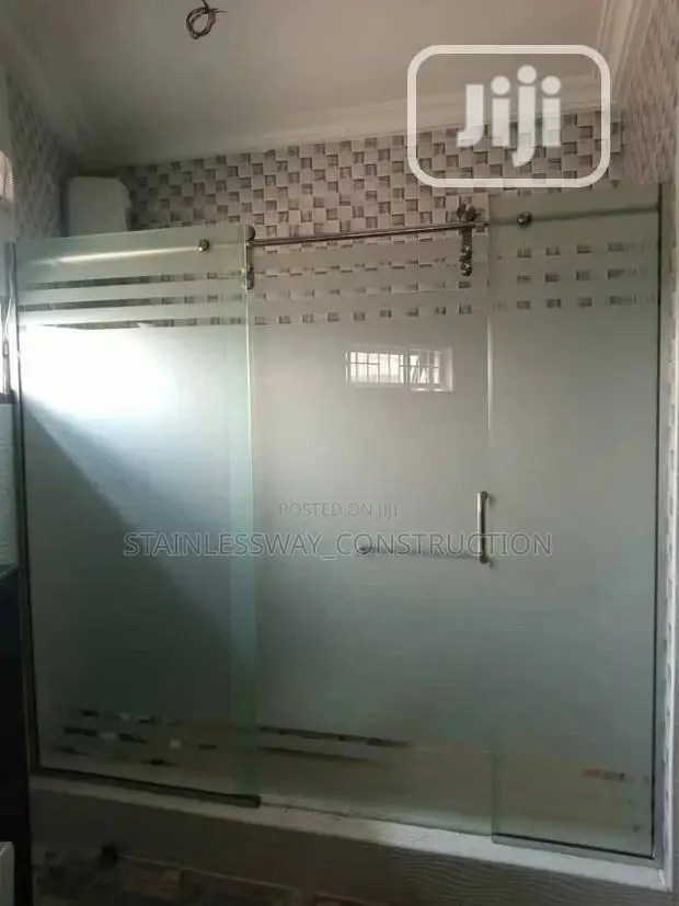 Cubicle Shower 1112