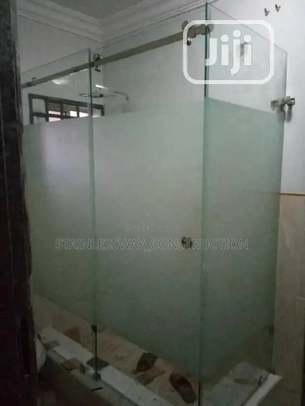 Cubicle Shower 1112